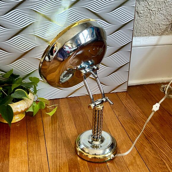 Vintage Cane & Reed Round Lighted Adjustable Make-Up Mirror with Twisted Stem - Picture 2 of 16